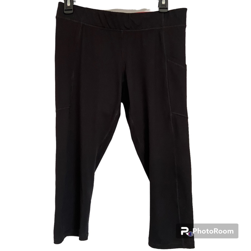 Champion cropped black leggings Women L EUC great for softball!
